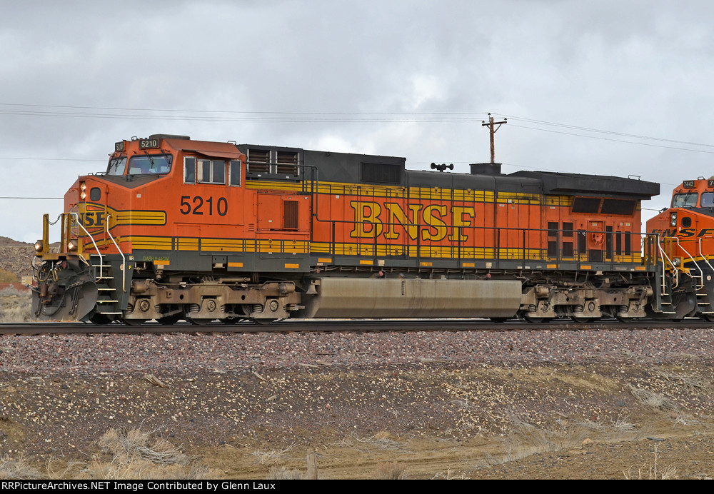 BNSF 5210